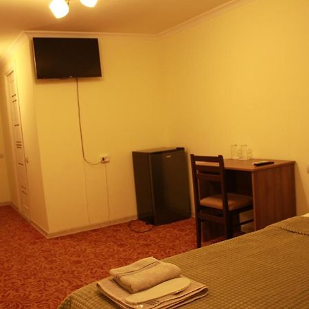 Hotel International Yerevan Ngoại thất bức ảnh
