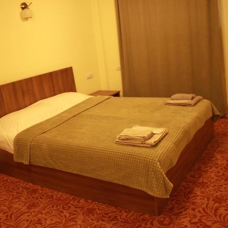 Hotel International Yerevan Ngoại thất bức ảnh