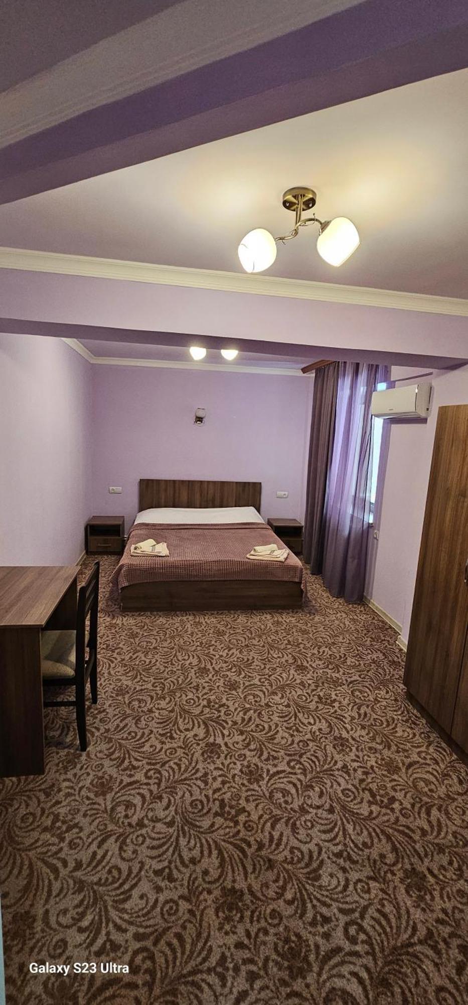 Hotel International Yerevan Ngoại thất bức ảnh